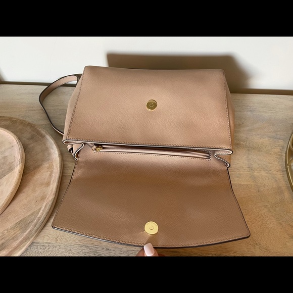 Michael Kors Crossbody - Picture 6 of 6